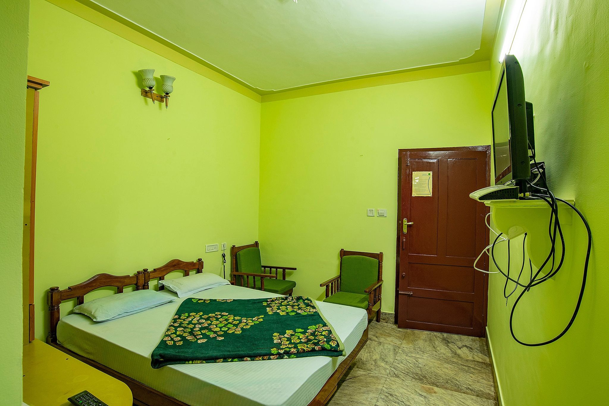 Dhanyasree Deluxe Room 8