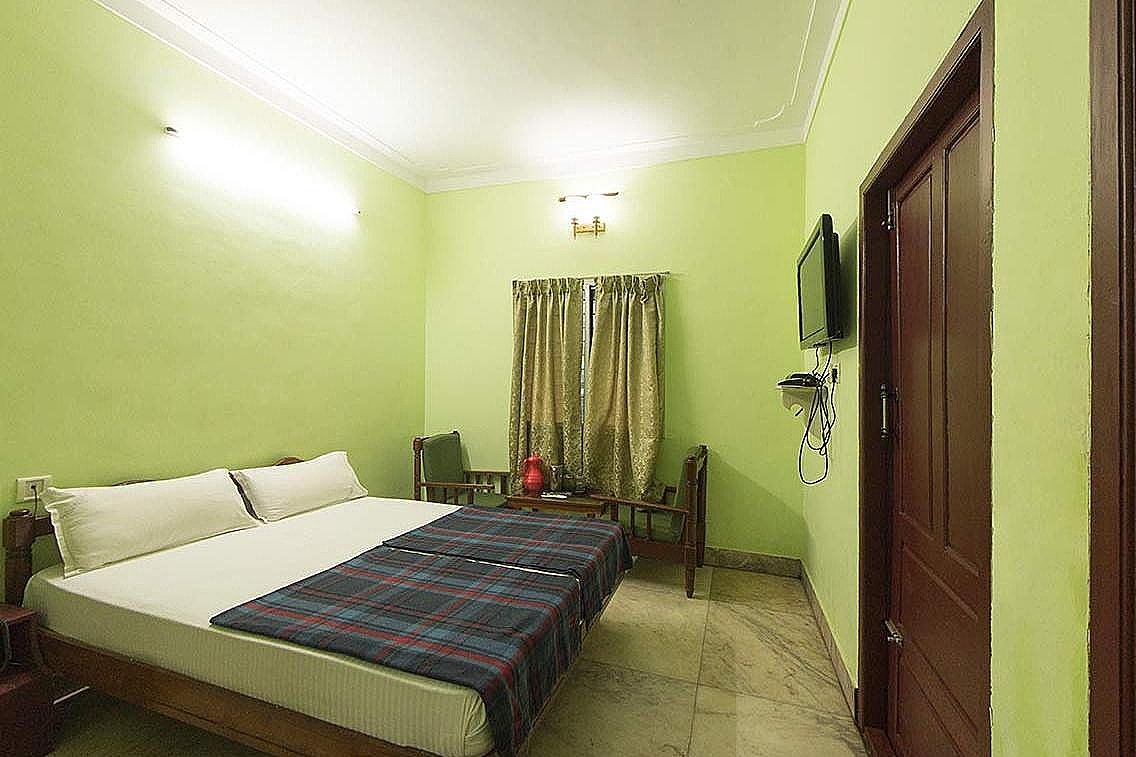 Dhanyasree Deluxe Room 16