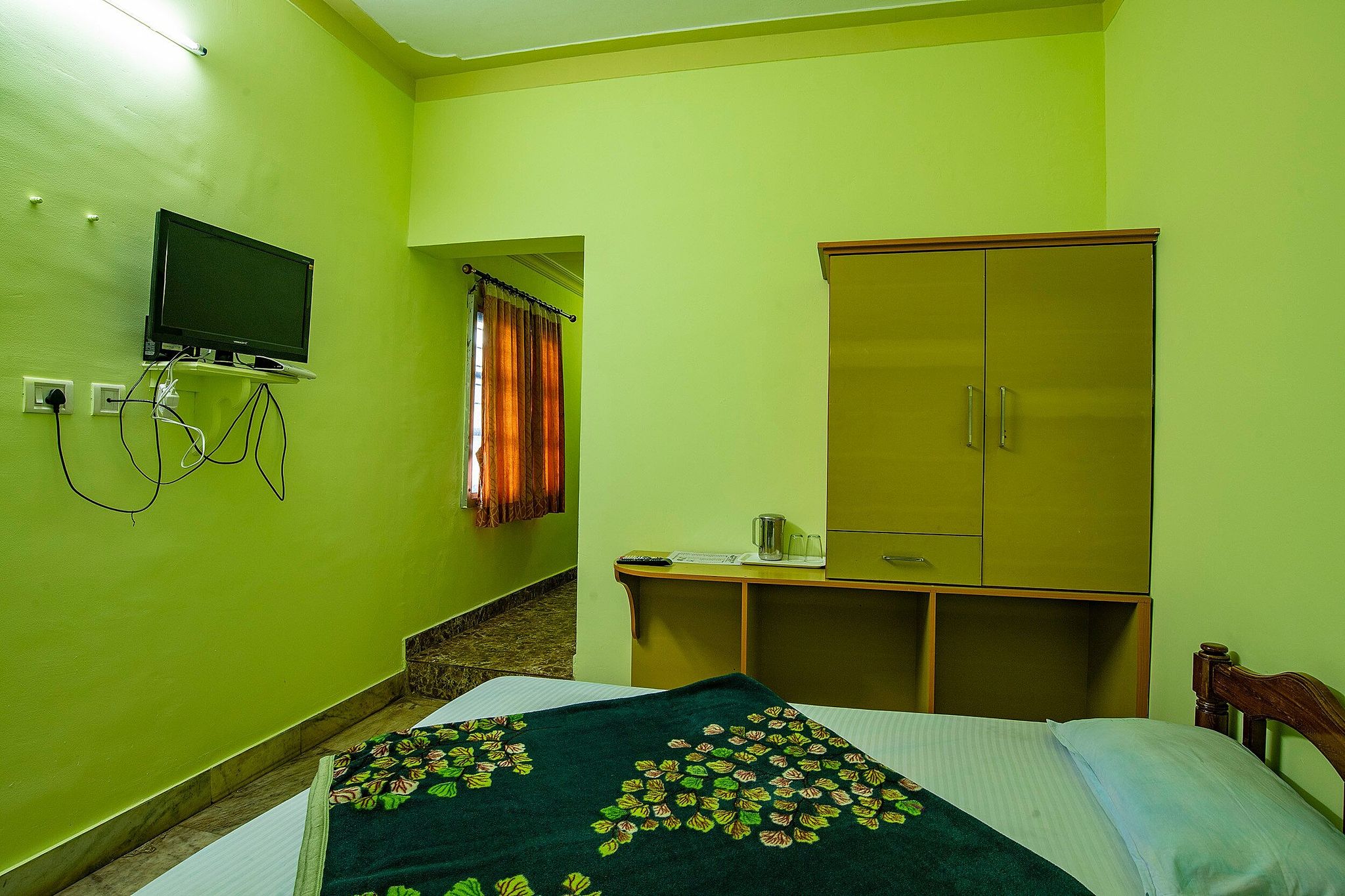 Dhanyasree Deluxe Room 4