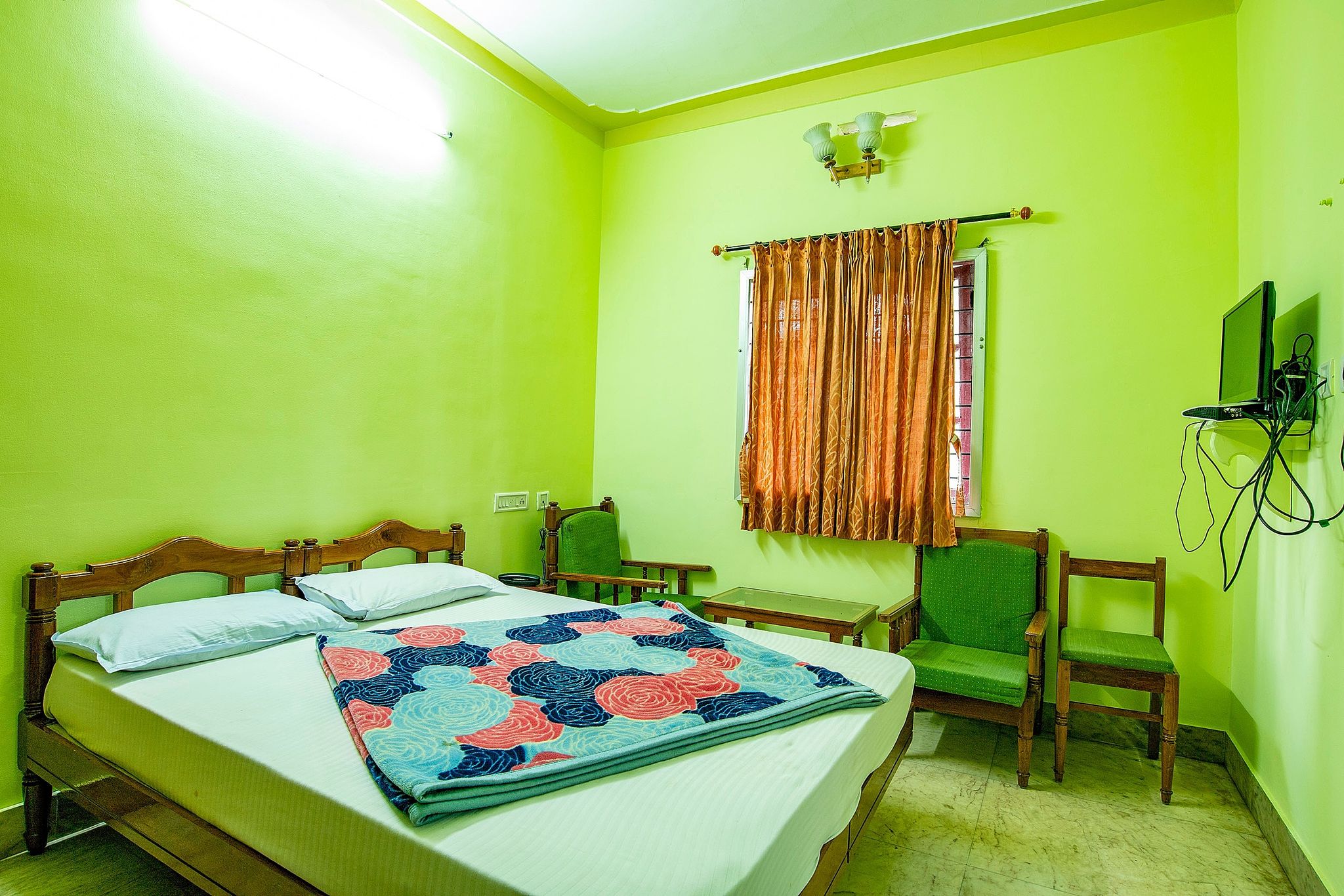 Dhanyasree Deluxe Room 9