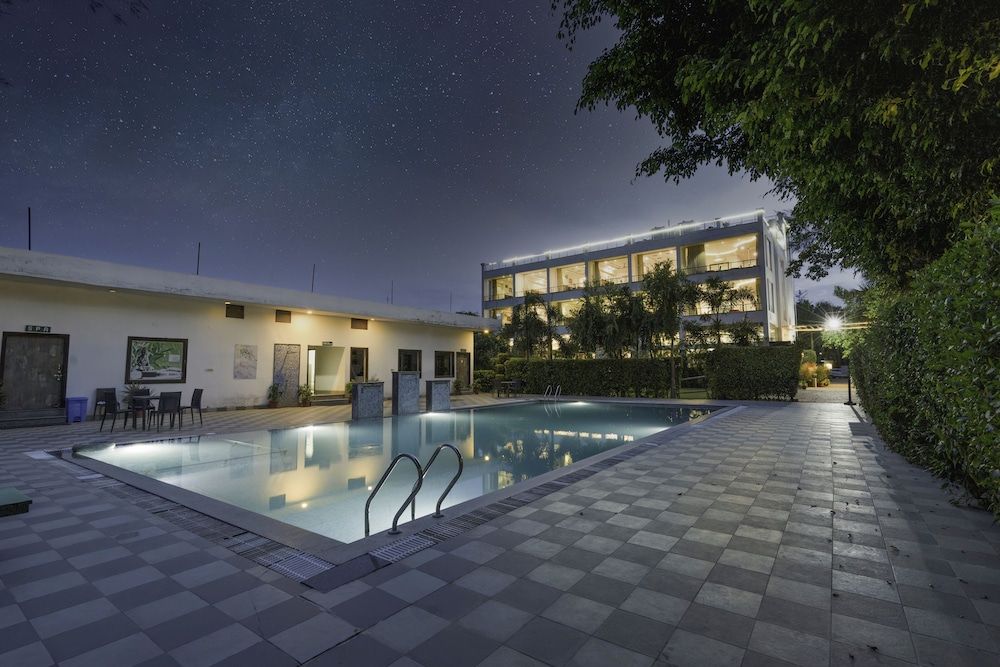 undefined Winsome Resort & Spa 10