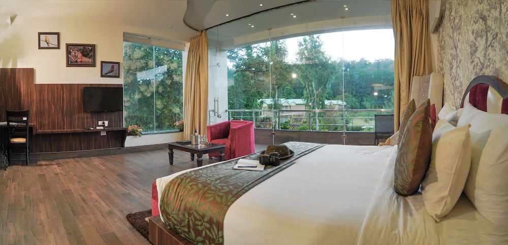 Winsome Resort & Spa Presidential Room, 1 King Bed 2