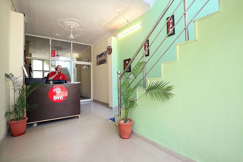 undefined OYO Hotel Comfort 10
