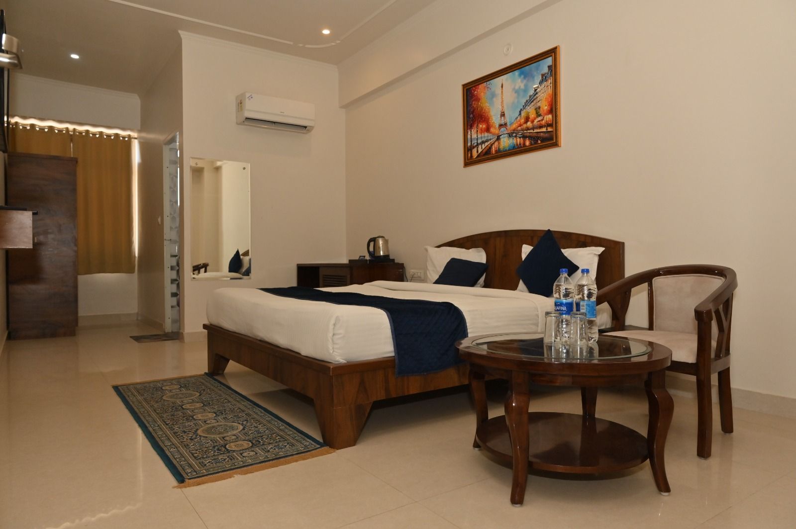 Hotel Shiv Palace Royal Deluxe 2