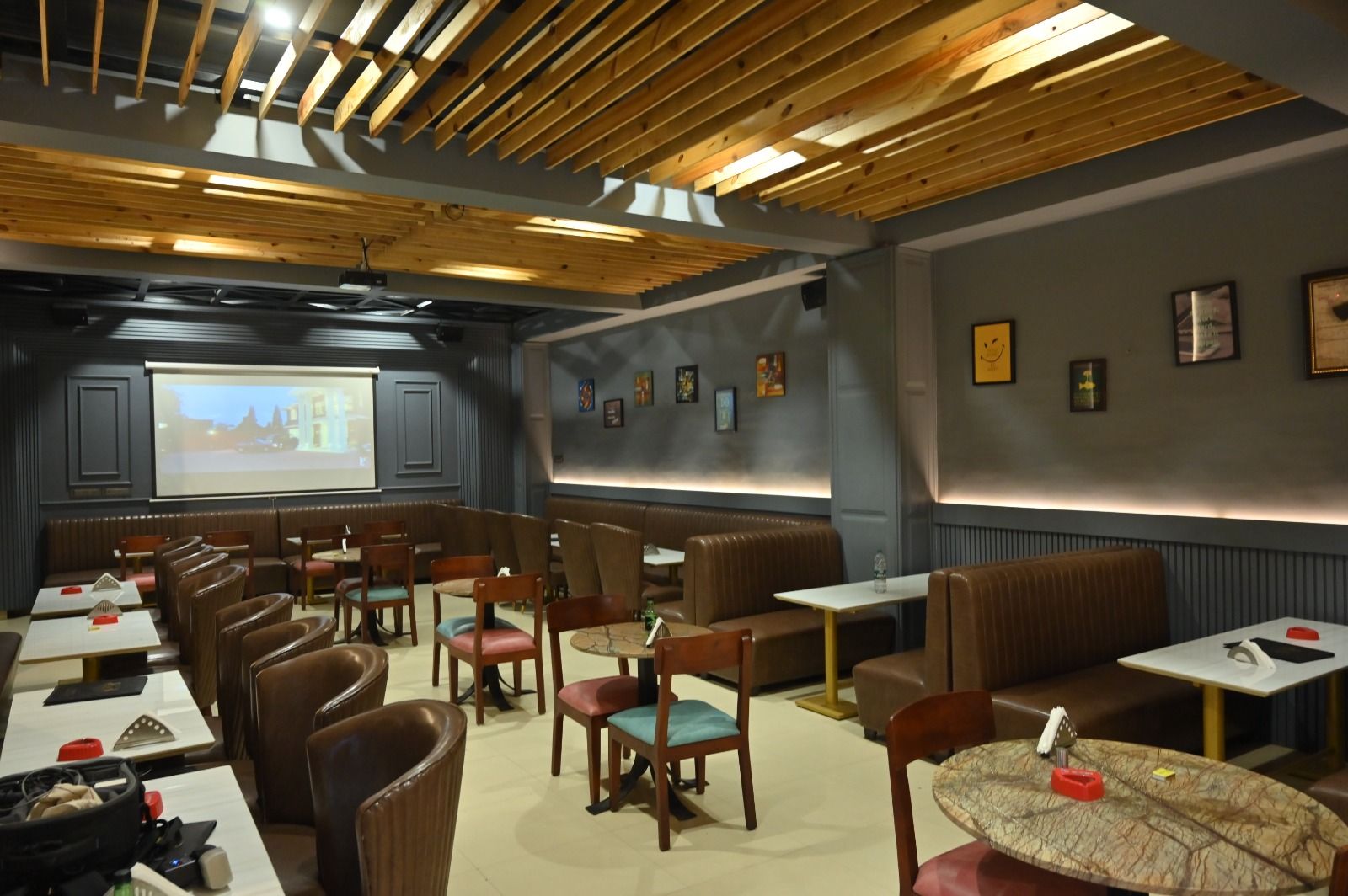 Food & Dining