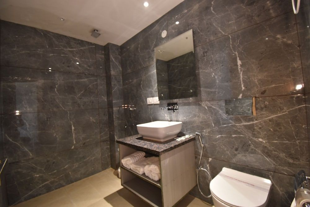 Hotel Vaishno Devi Heights Executive Room 17