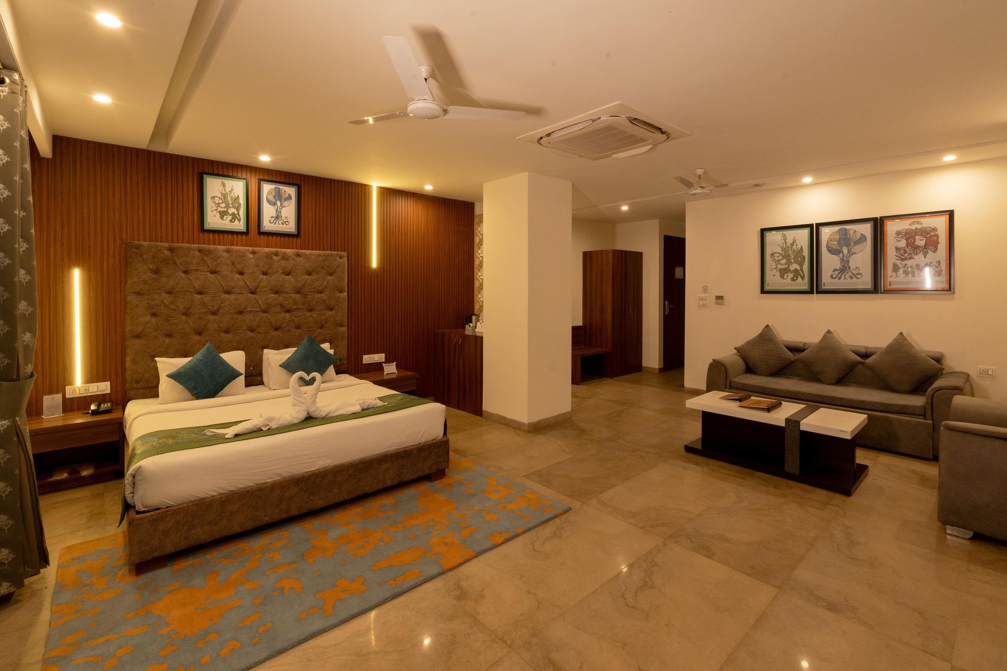 Devnadi Family Room