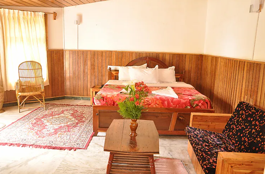 Lilly's Valley Resort Deluxe Room