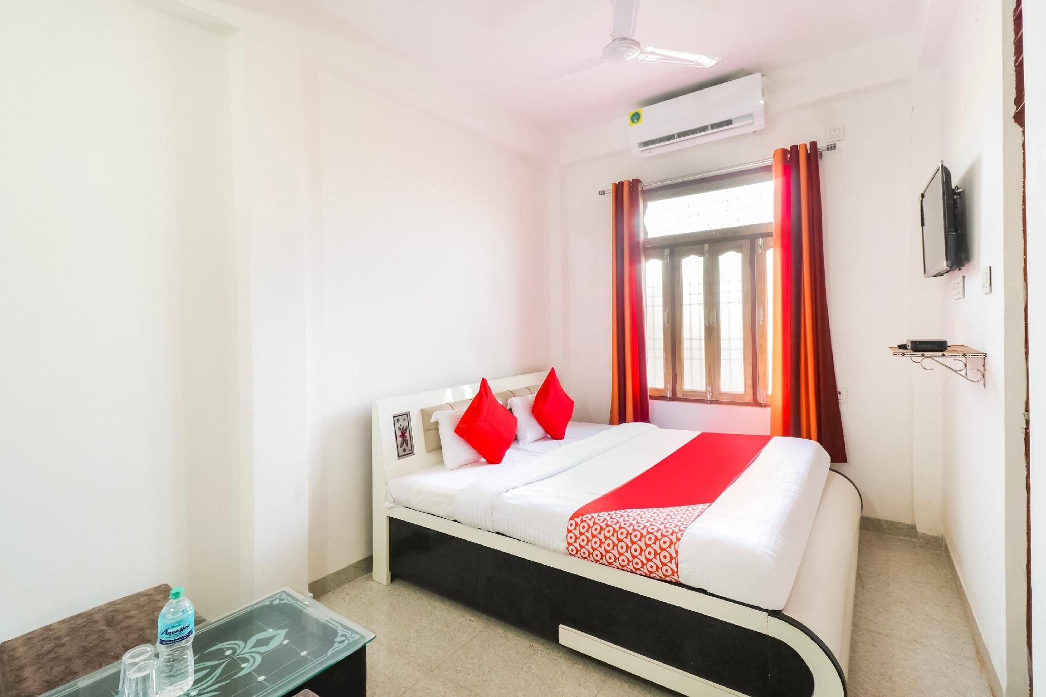 Deluxe Double or Twin