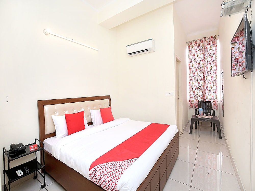 undefined OYO 16695 Hotel Sun View 7