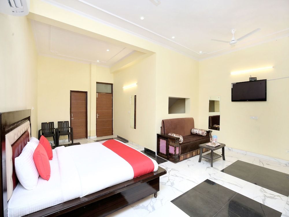 OYO 16695 Hotel Sun View Double or Twin Room 10