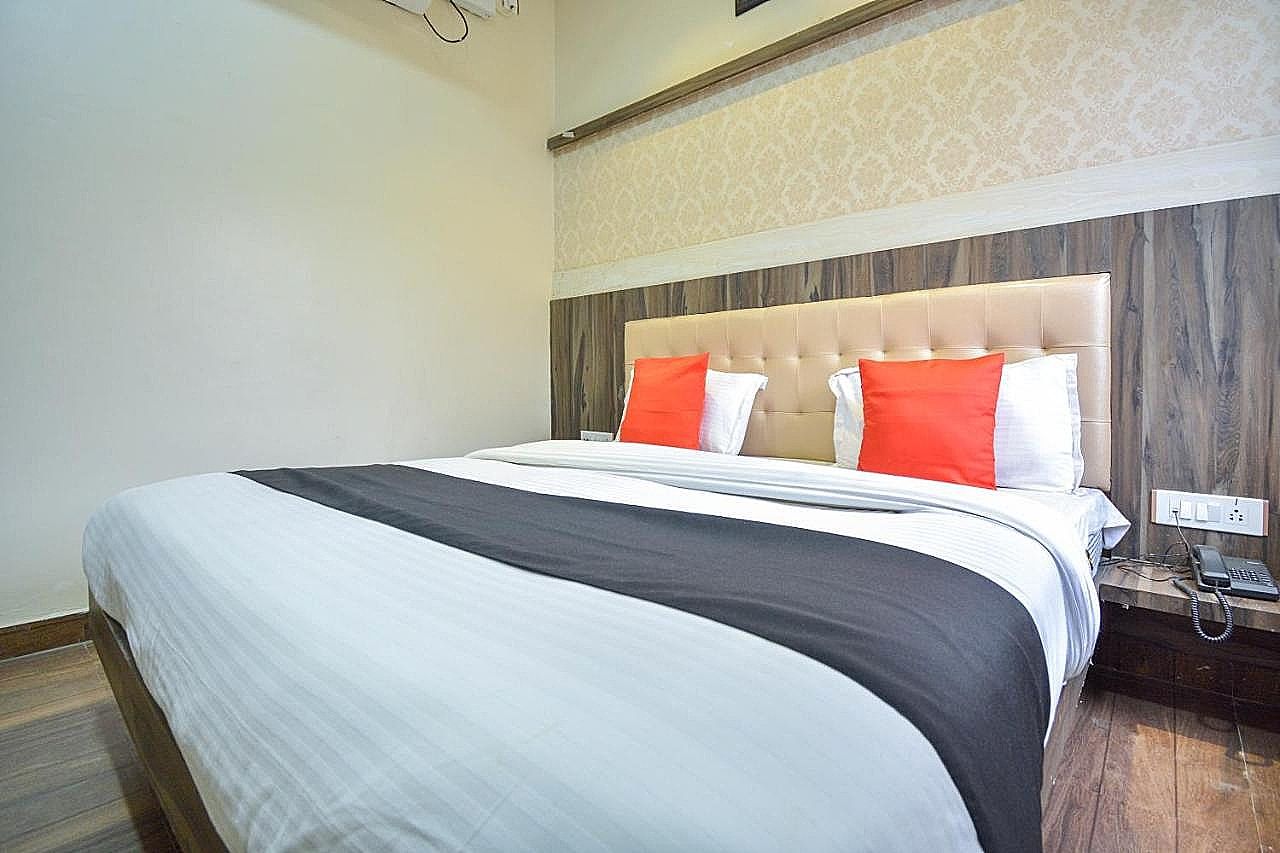 undefined Capital O 69624 Hotel Moments Inn 9