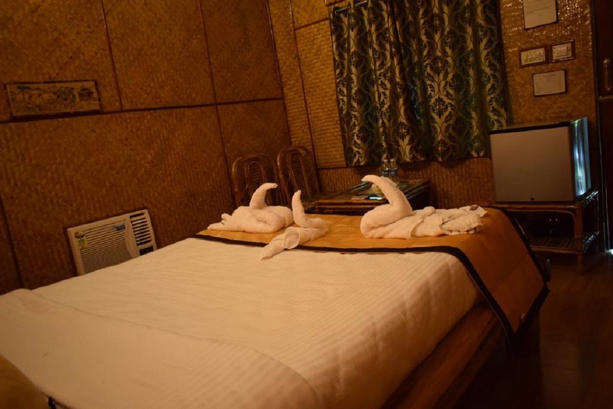 Blue Bird Resort Deluxe Room 7