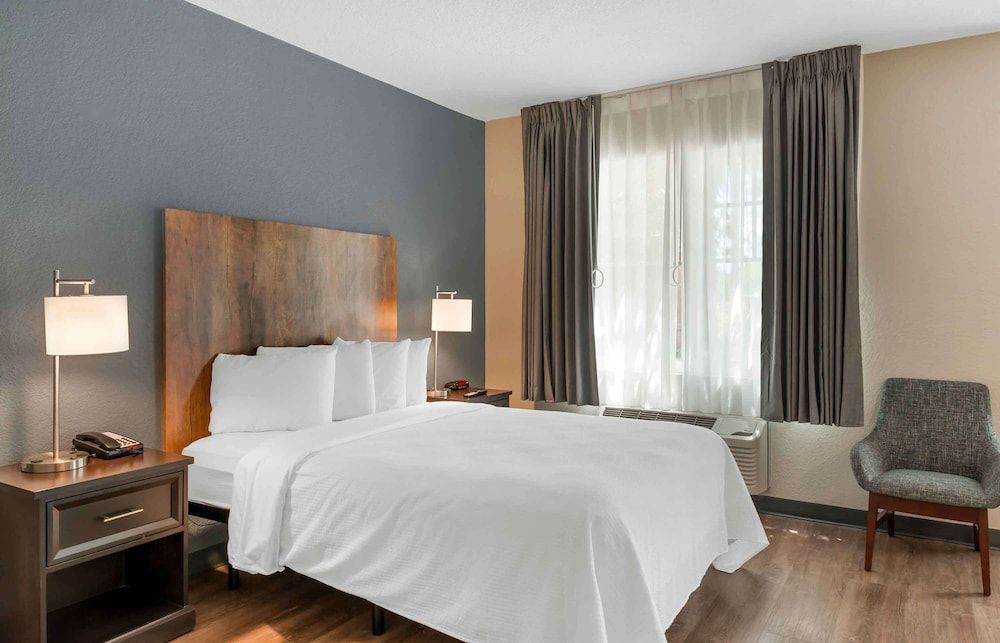 Extended Stay America Premier Suites Ft Lauderdale CypressCk Deluxe Studio, 1 Queen Bed with Sofa bed, Non Smoking