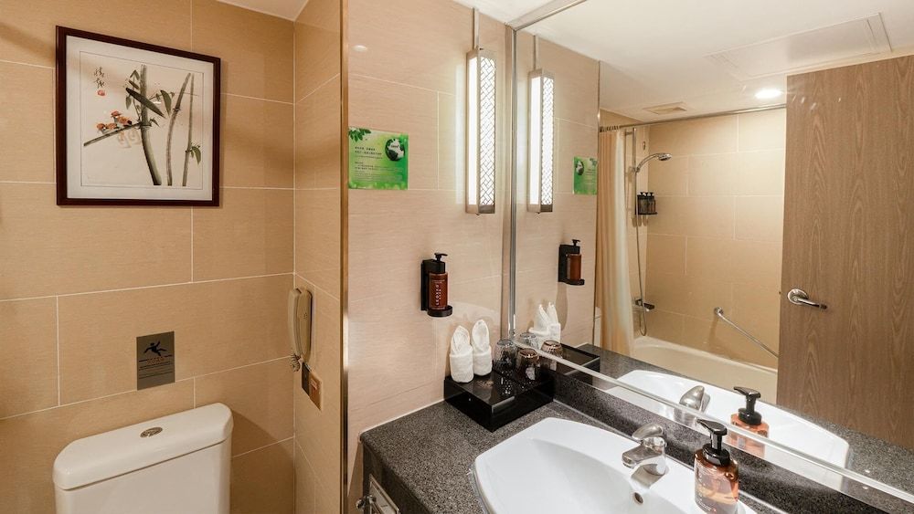 undefined Hotel Landmark Canton 8