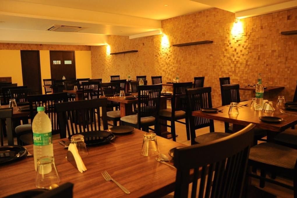 Food & Dining
