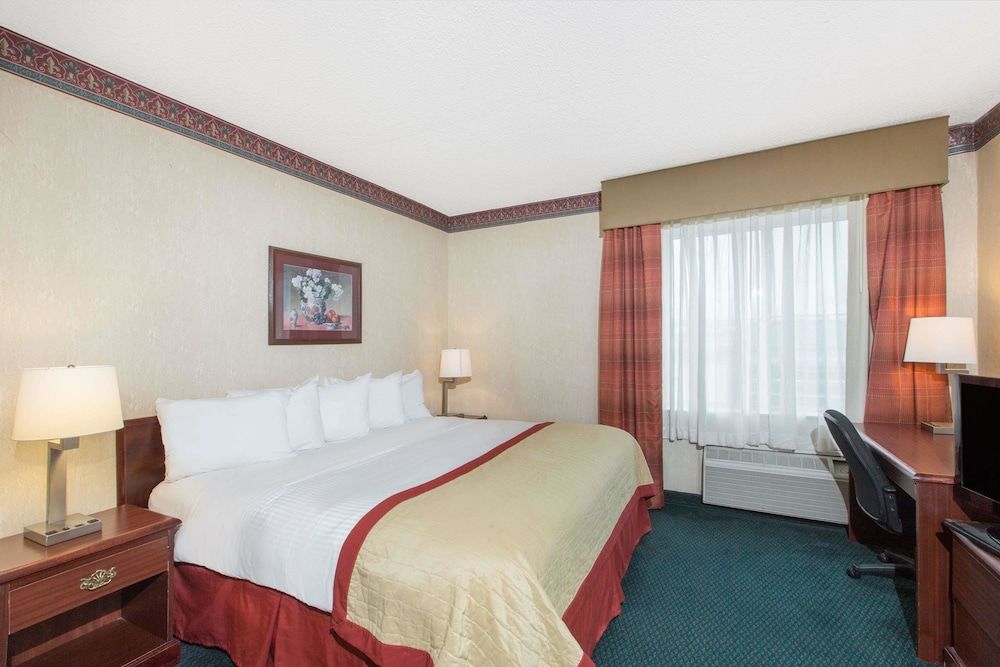 Room, 1 King Bed, Accessible, Non Smoking