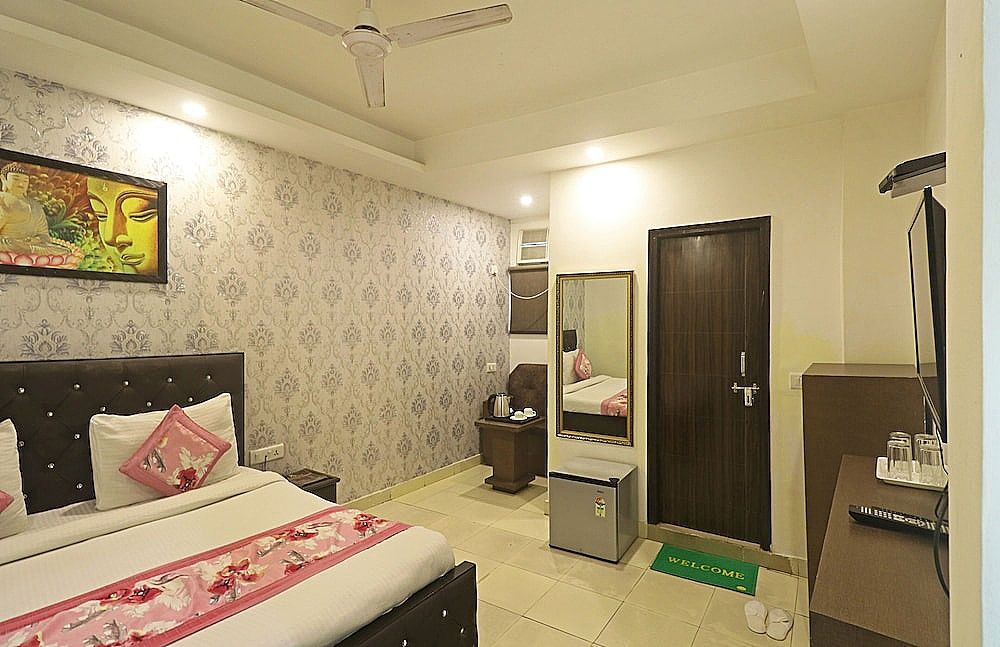 undefined Kelvish Hotel 10