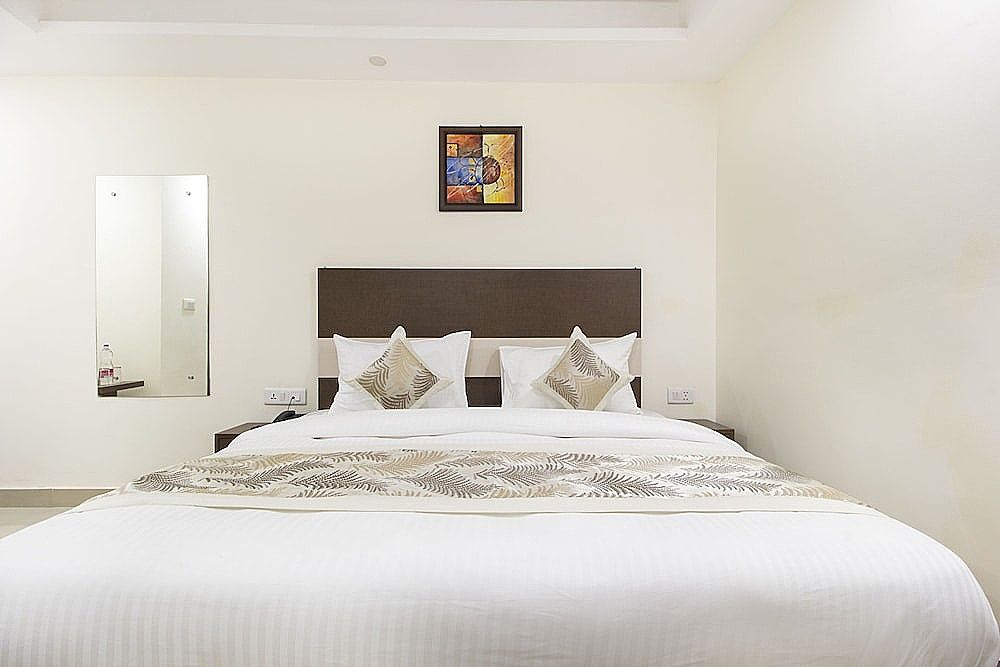 Kelvish Hotel Premium Double Room 4