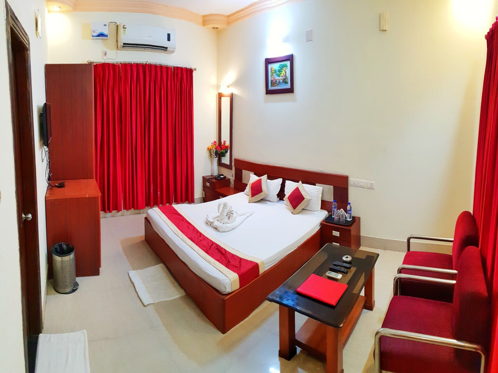 Hotel Diamond Glory Diamond Deluxe AC (Ground floor)