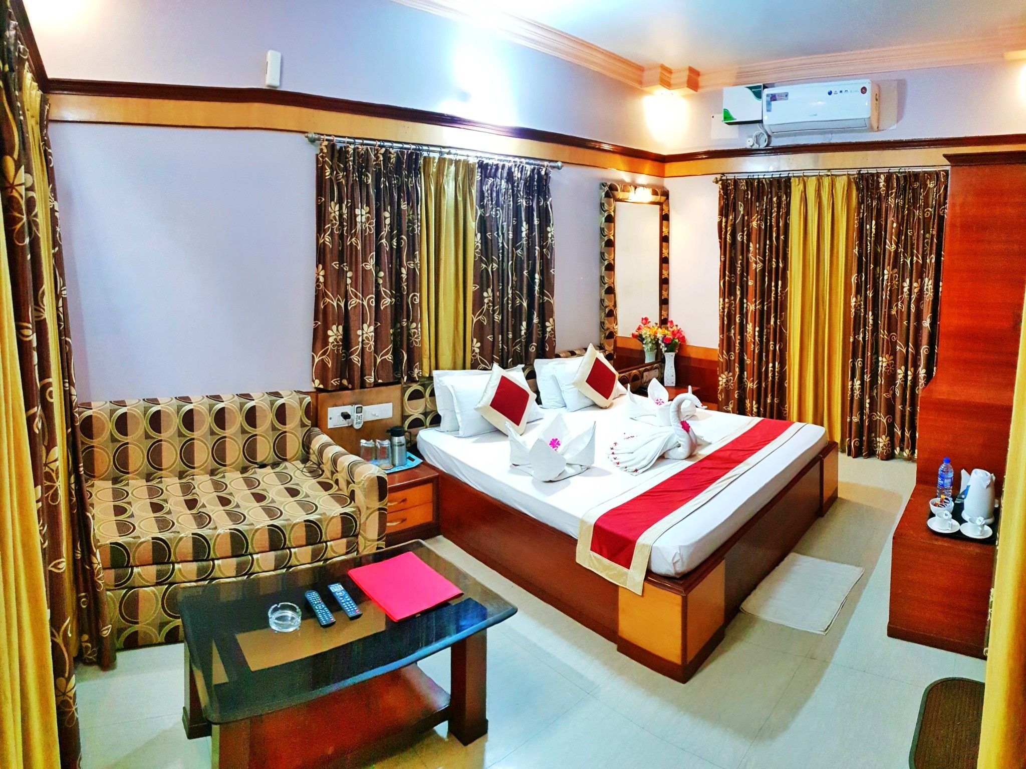 Hotel Diamond Glory Diamond Deluxe AC (Ground floor) 2