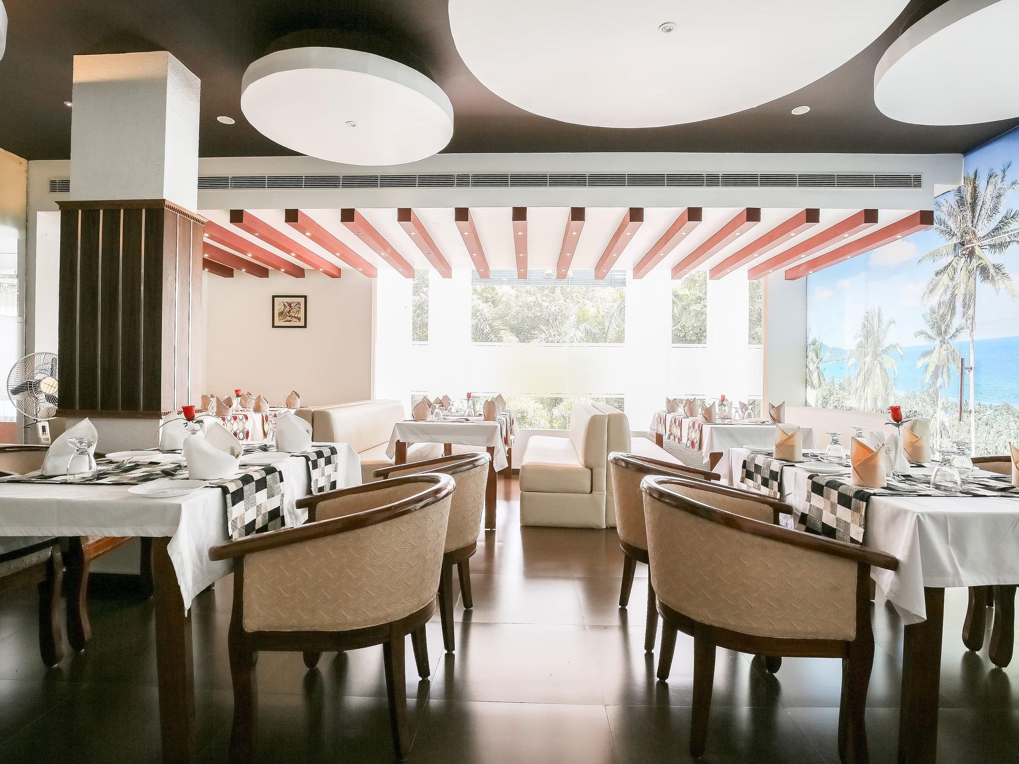 Food & Dining