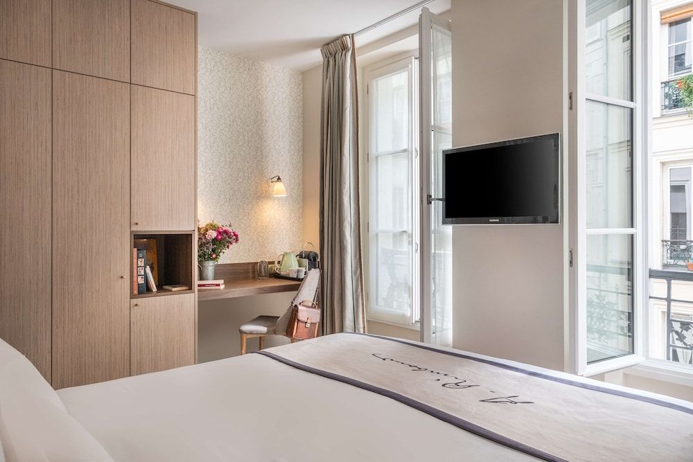 undefined Hôtel Littéraire Arthur Rimbaud, BW Signature Collection 10