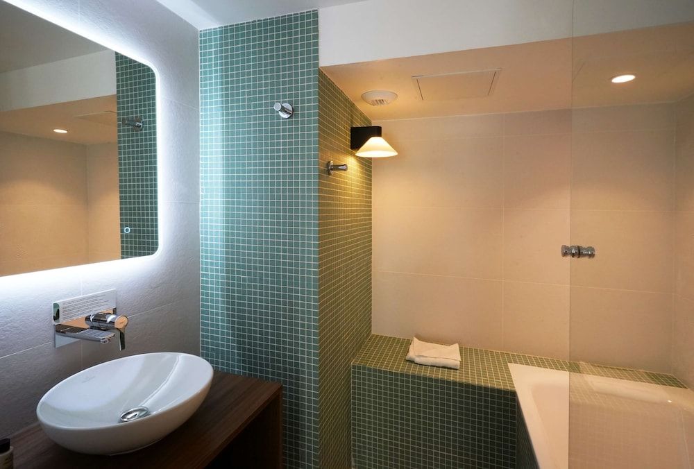 undefined Hôtel Littéraire Arthur Rimbaud, BW Signature Collection 9