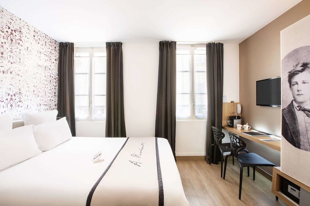 Hôtel Littéraire Arthur Rimbaud, BW Signature Collection Classic Room, 1 Queen Bed, Non Smoking 3