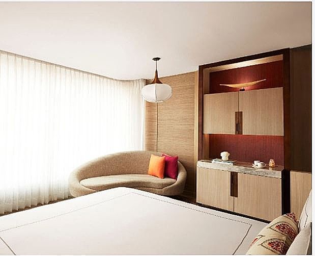 Luxury Room with 1 King Bed