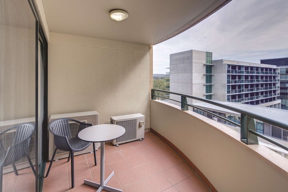 Adina Serviced Apartments Canberra James Court Standard Apartment, 2 Bedrooms (King or Twin) 7