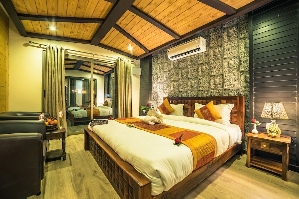 Family Luxury Bunker Suite