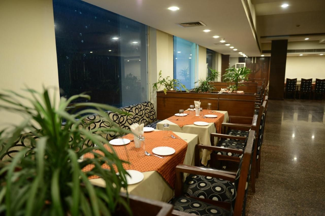 undefined DRIVE IN 22 3