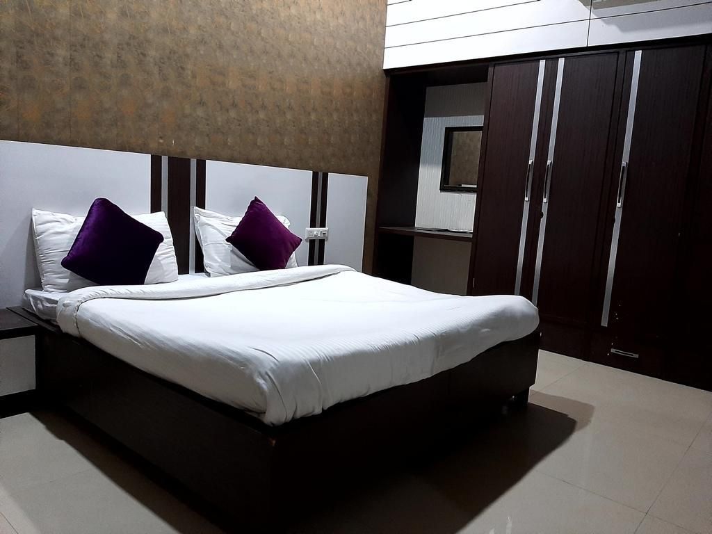 undefined DRIVE IN 22 5