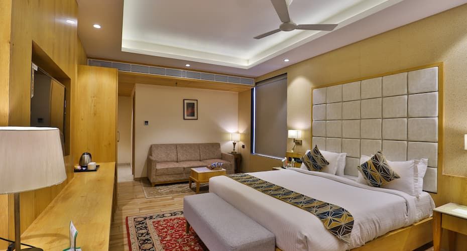 The Square Somnath The Square Super Deluxe