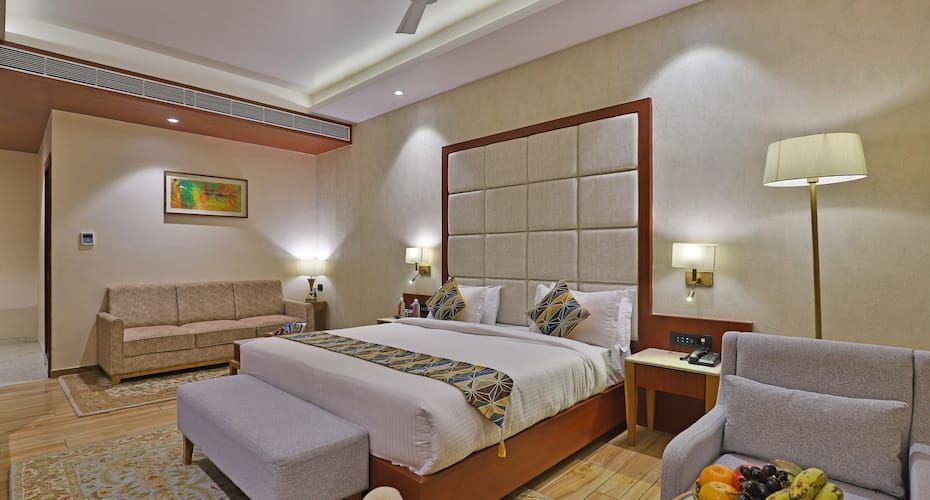 The Square Somnath The Square Super Deluxe 15