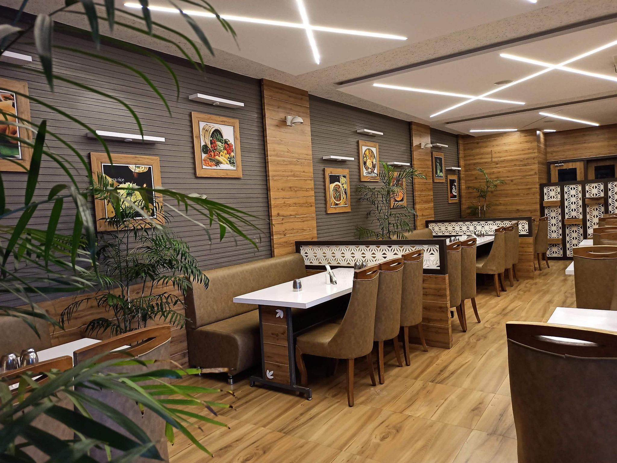 Food & Dining