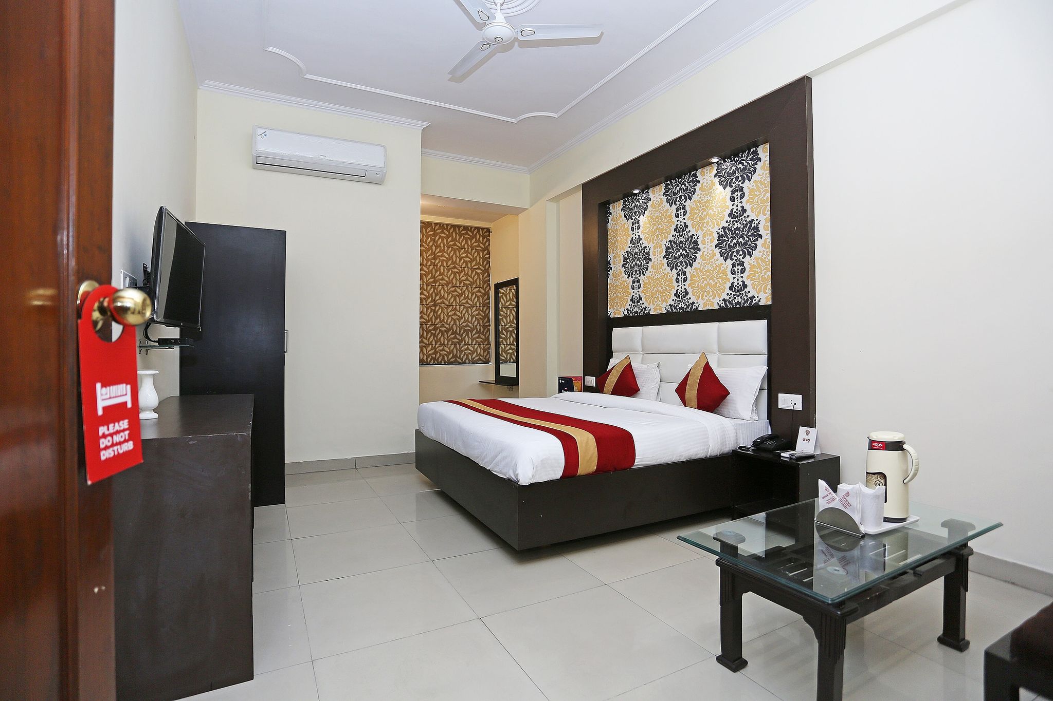 Shree Residency AC Deluxe Room With Free Wi-Fi