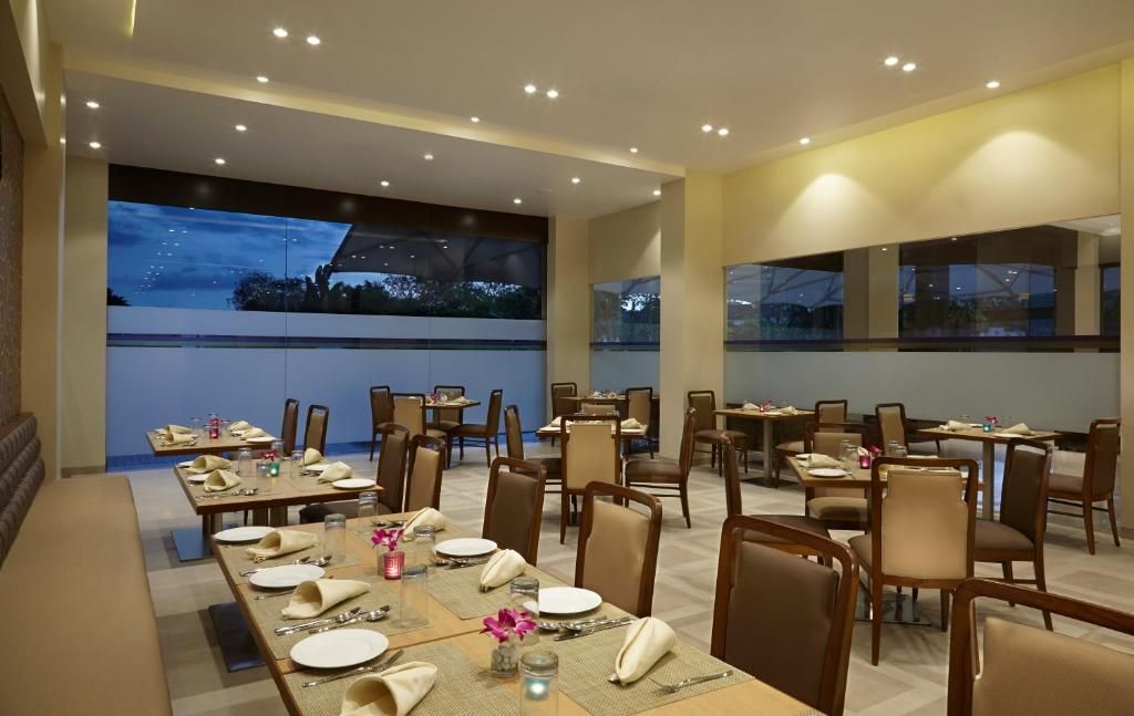 Food & Dining