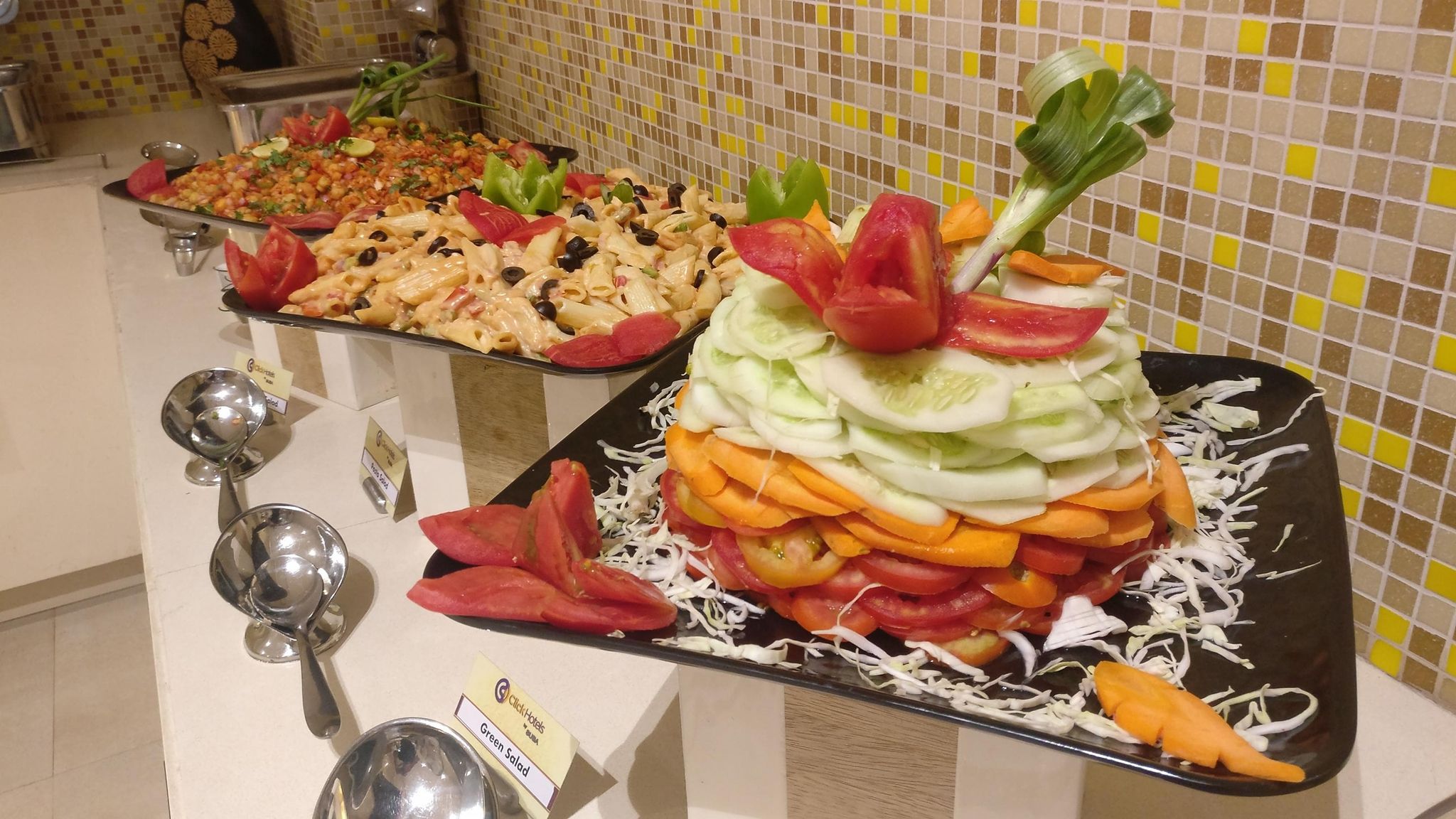 Food & Dining