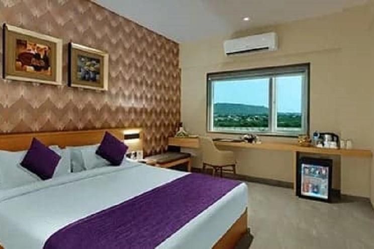 Premier Room