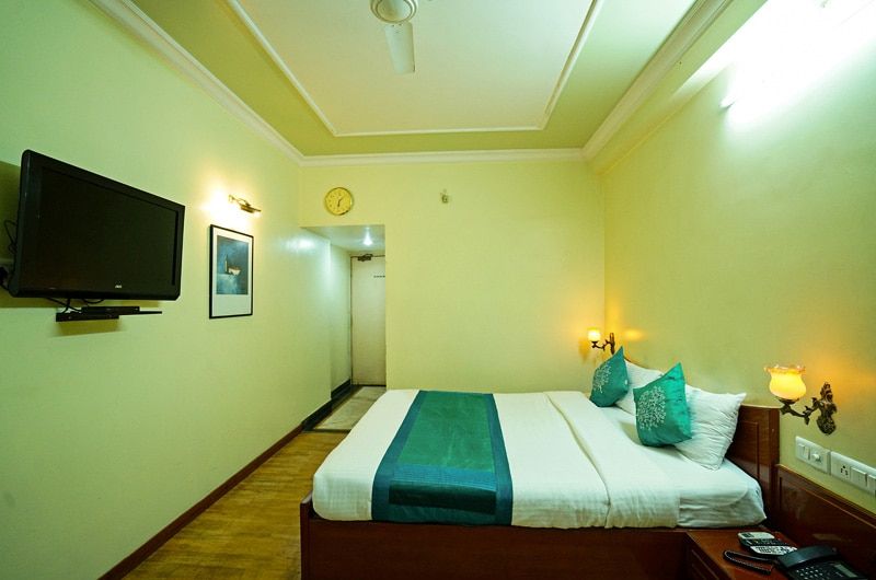 Hotel Satlaj Super Deluxe Double Room