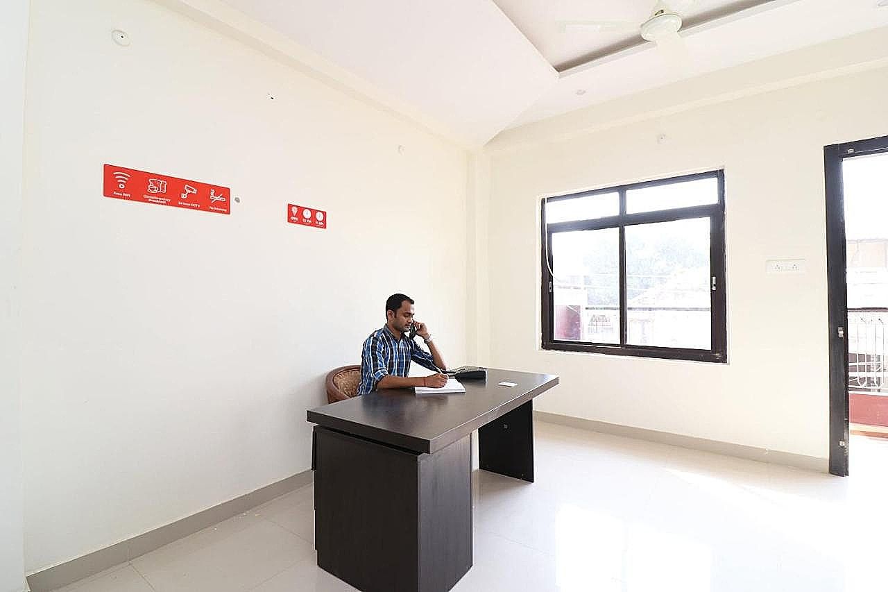 undefined OYO Flagship 27941 Sangam Darshan 5