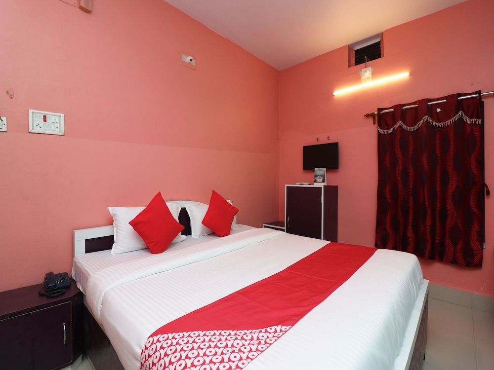 OYO 27996 Hotel Green Park Double or Twin Room 3