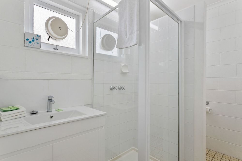 Martin Cash Motel Standard Twin Room (Upstairs) 3