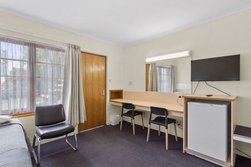 Martin Cash Motel Standard Twin Room (Upstairs) 4