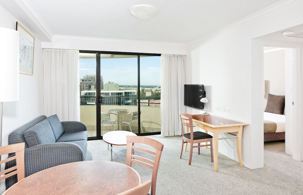 Mantra Parramatta Apartment, 1 Bedroom 9