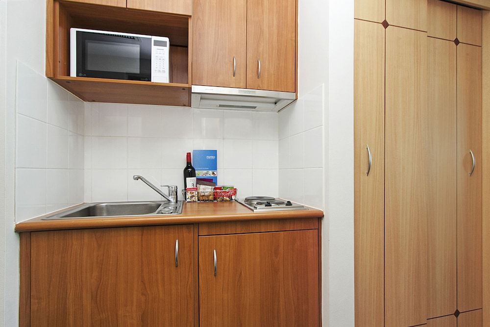 Mantra Parramatta Studio 7