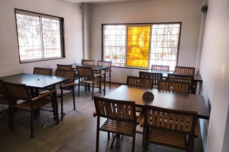 Food & Dining