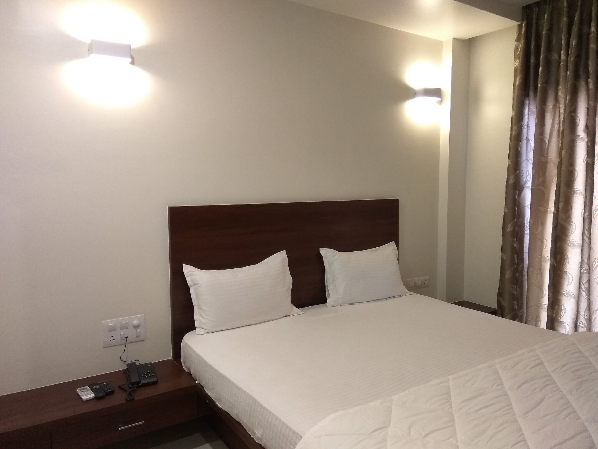 Hotel Manasi INN Deluxe Non AC Room